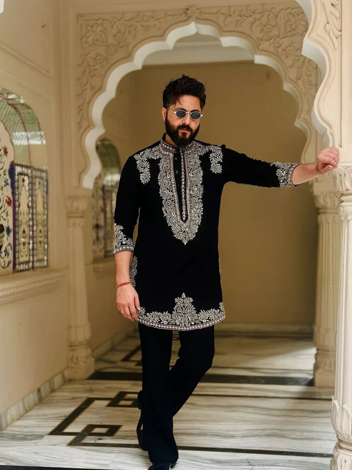 Black kurta set With Embroidery work