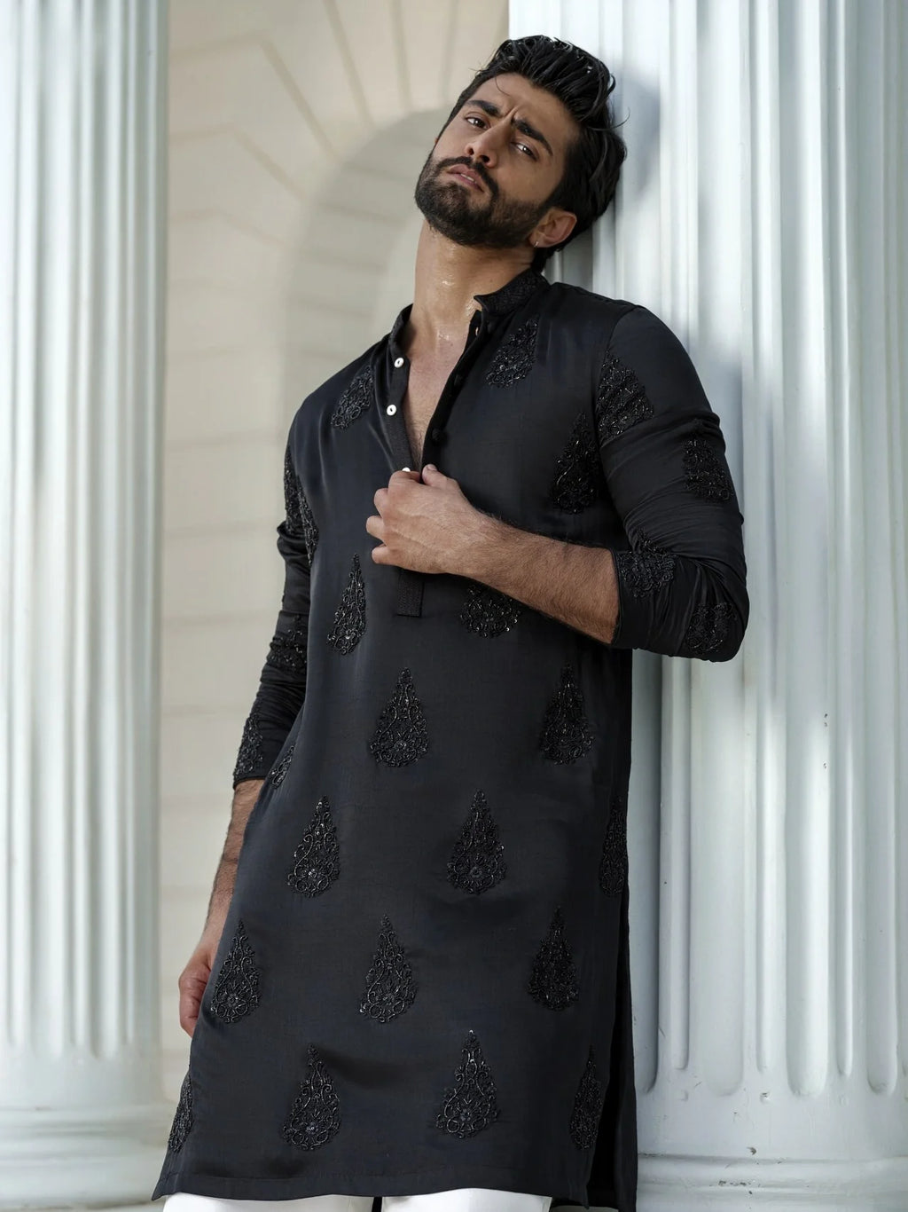BLACK HEND WORK MOTIF EMBROIDERED KURTA WITH  PAJAMA