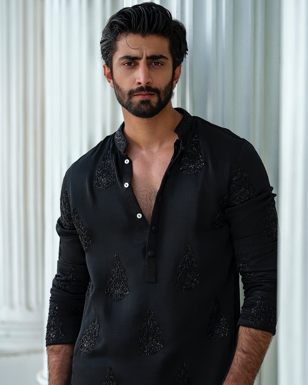 BLACK HEND WORK MOTIF EMBROIDERED KURTA WITH  PAJAMA