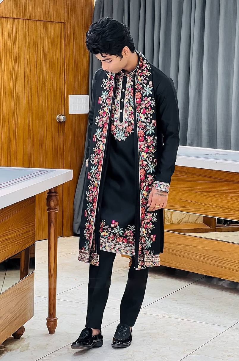 Luxury black ethnic kurta for men