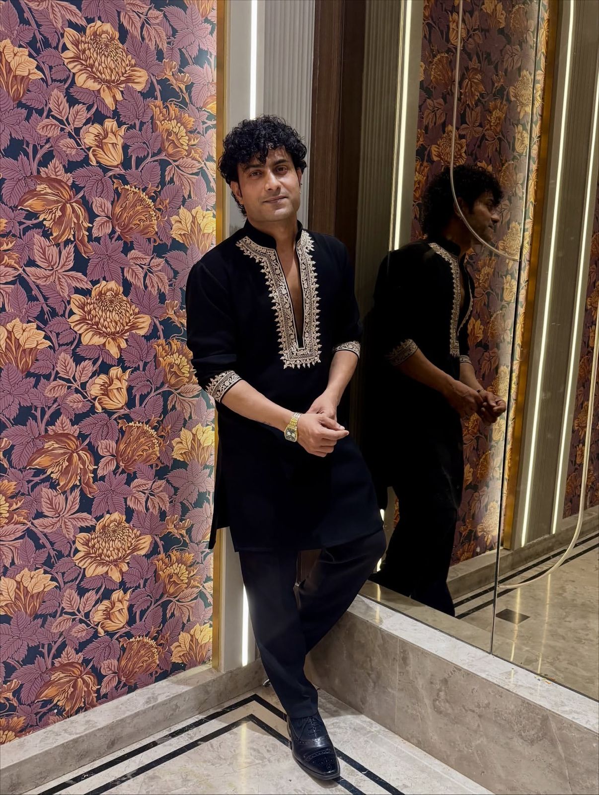 BLACK EMBROIDERED V NECK DESIGNER KURTA PAJAMA SET
