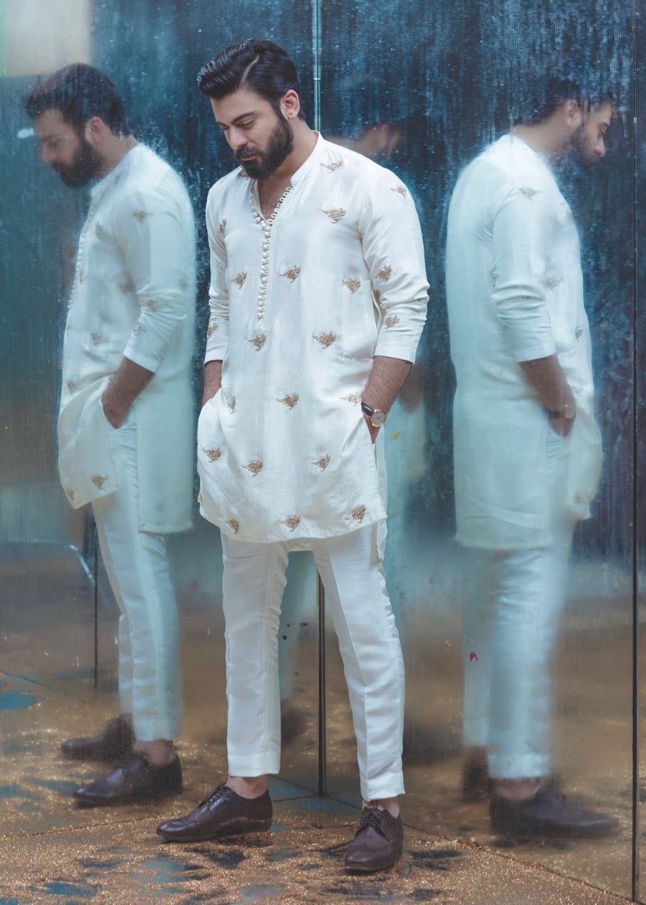 Stylish White Embroidered Work Men's Kurta with Pajama