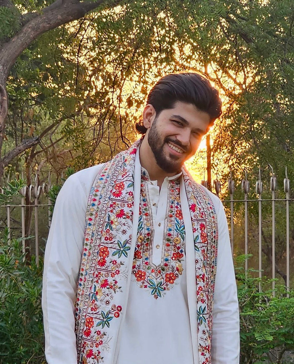 OFF WHITE HEAVY EMBROIDERED WORK KURTA PAJAMA AND DUPATTA SET FOR MEN'S