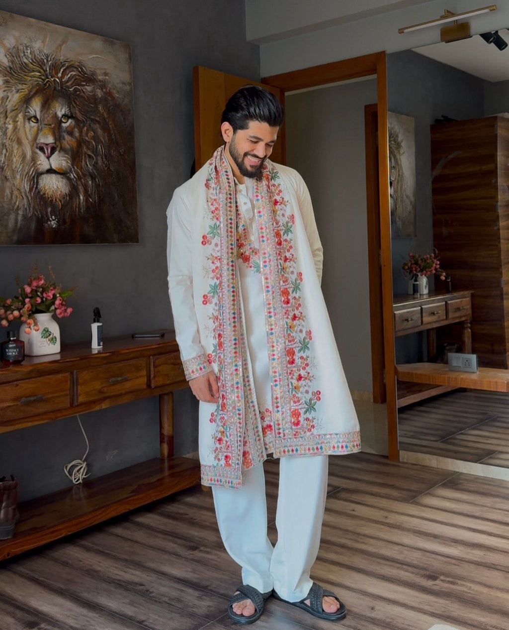 OFF WHITE HEAVY EMBROIDERED WORK KURTA PAJAMA AND DUPATTA SET FOR MEN'S