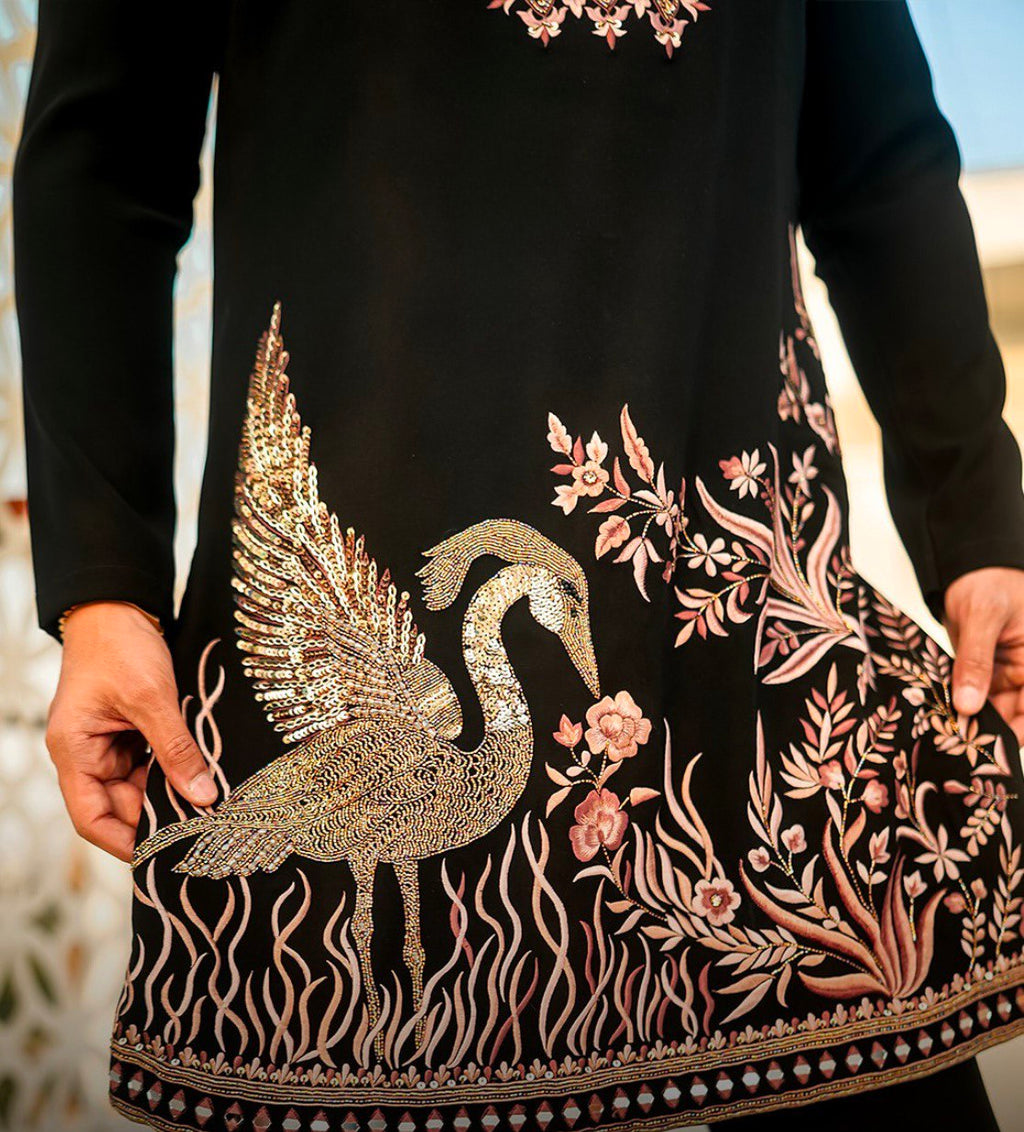 BLACK  HEAVY FLAMINGO SEQUENCE EMBROIDERED KURTA WITH PAJAMA