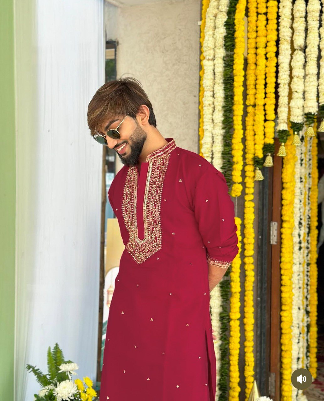 MARRON NECK SEQUENCE EMBROIDERED WORK KURTA PAJAMA SET FOR MEN'S