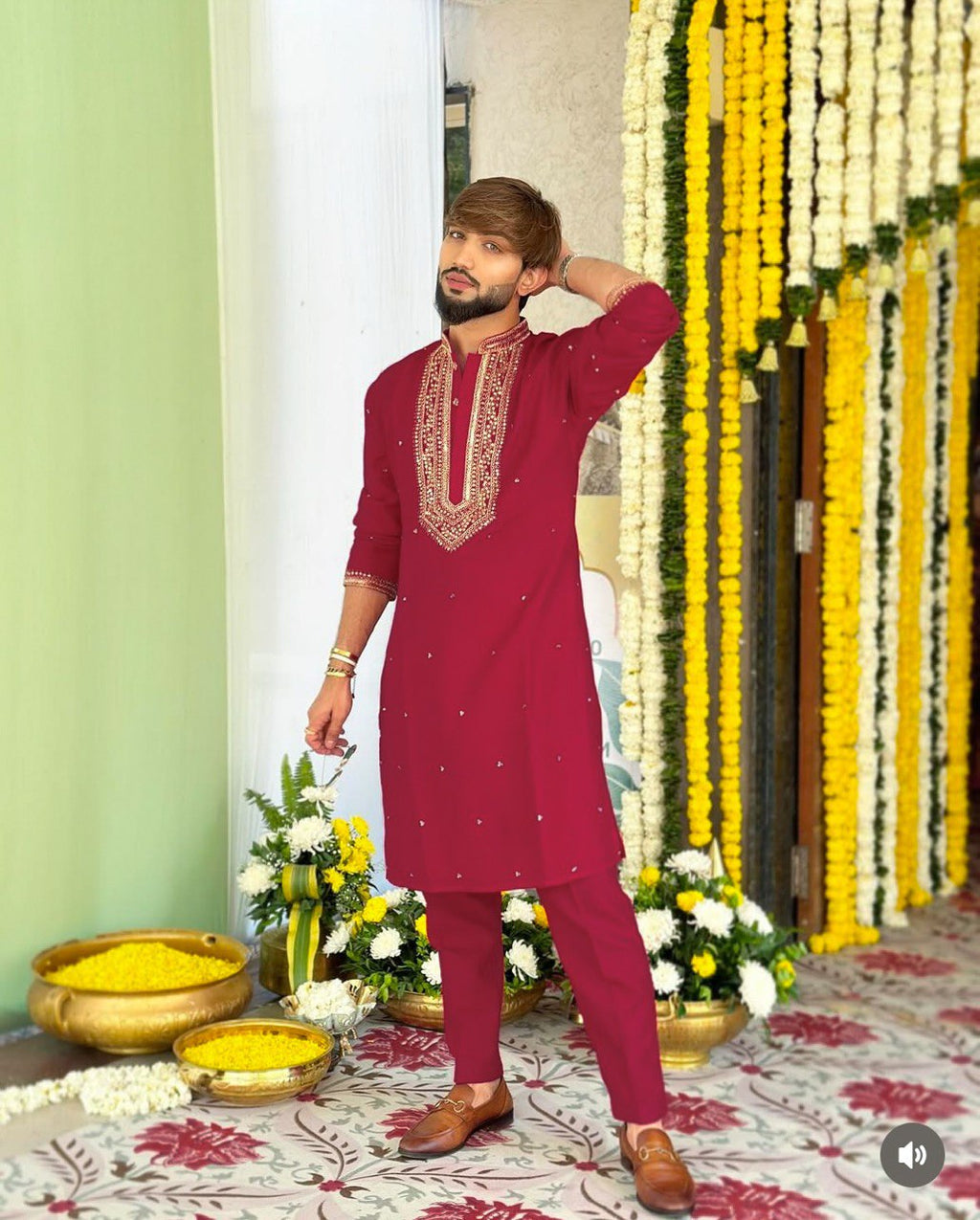 MARRON NECK SEQUENCE EMBROIDERED WORK KURTA PAJAMA SET FOR MEN'S