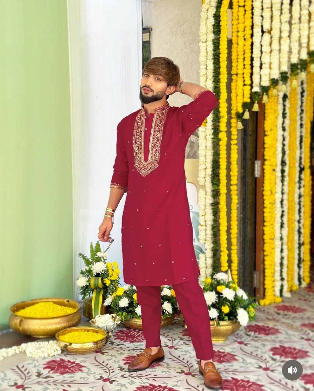 MARRON NECK SEQUENCE EMBROIDERED WORK KURTA PAJAMA SET FOR MEN'S