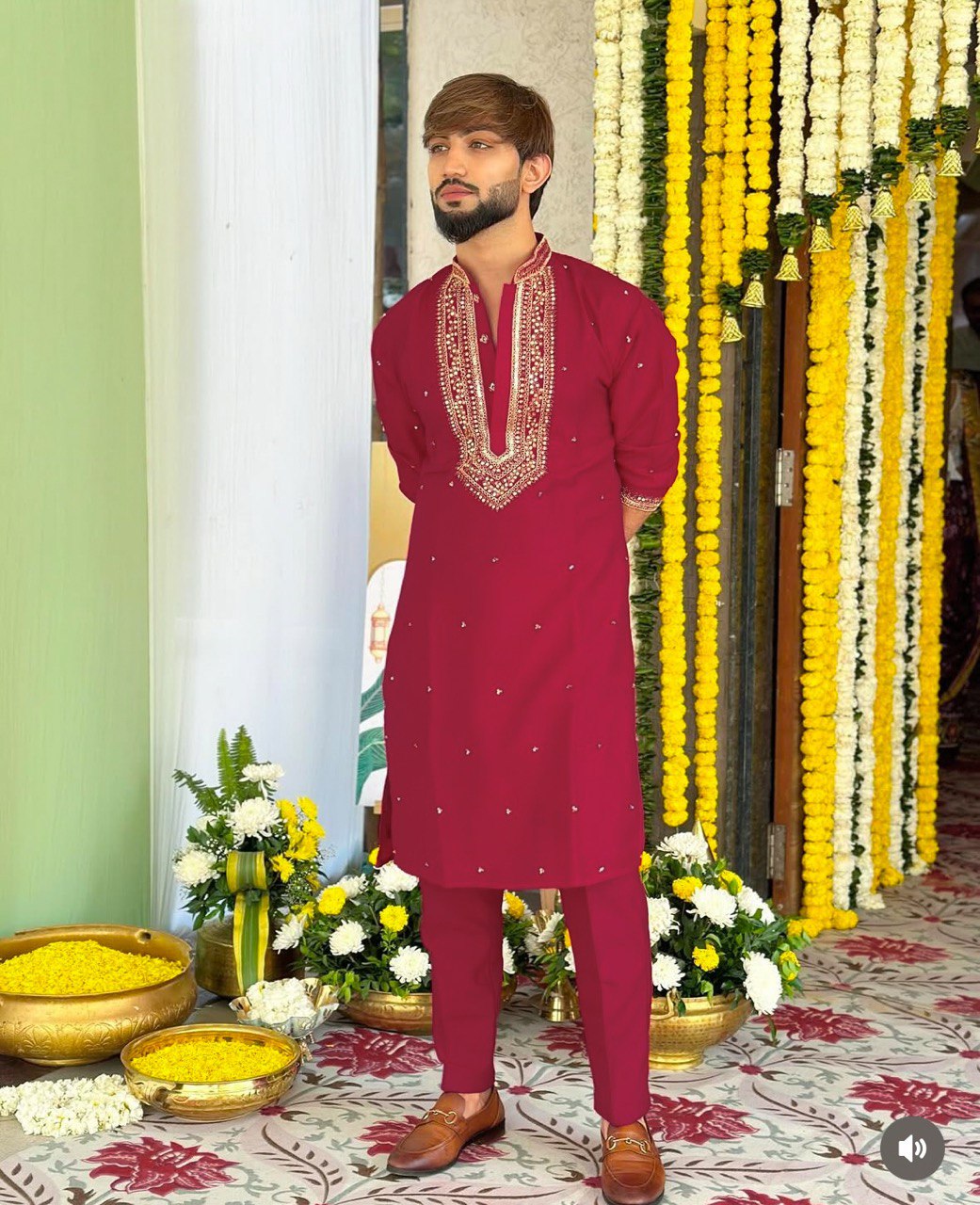 MARRON NECK SEQUENCE EMBROIDERED WORK KURTA PAJAMA SET FOR MEN'S