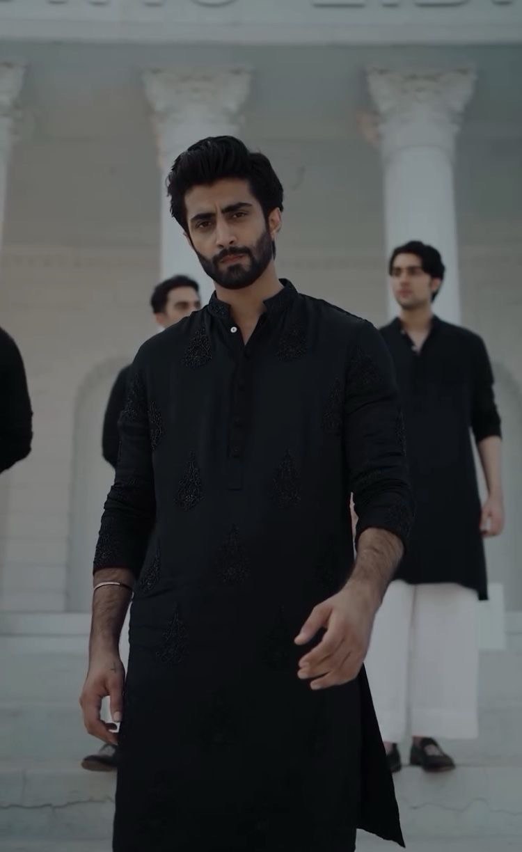 BLACK HEND WORK MOTIF EMBROIDERED KURTA WITH  PAJAMA