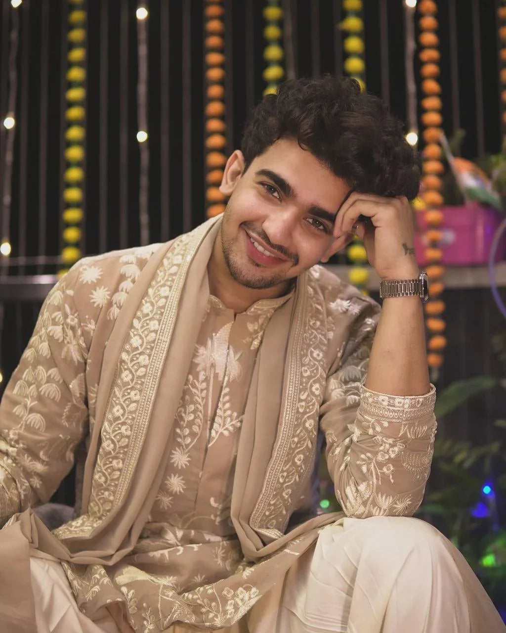 BEIGE KURTA SET WITH PANT AND DUPATTA