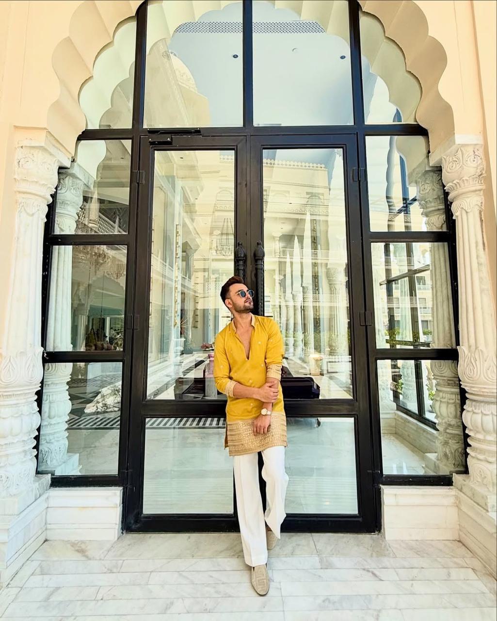 YELLOW JARI EMBROIDERED WORK KURTA PANT SET