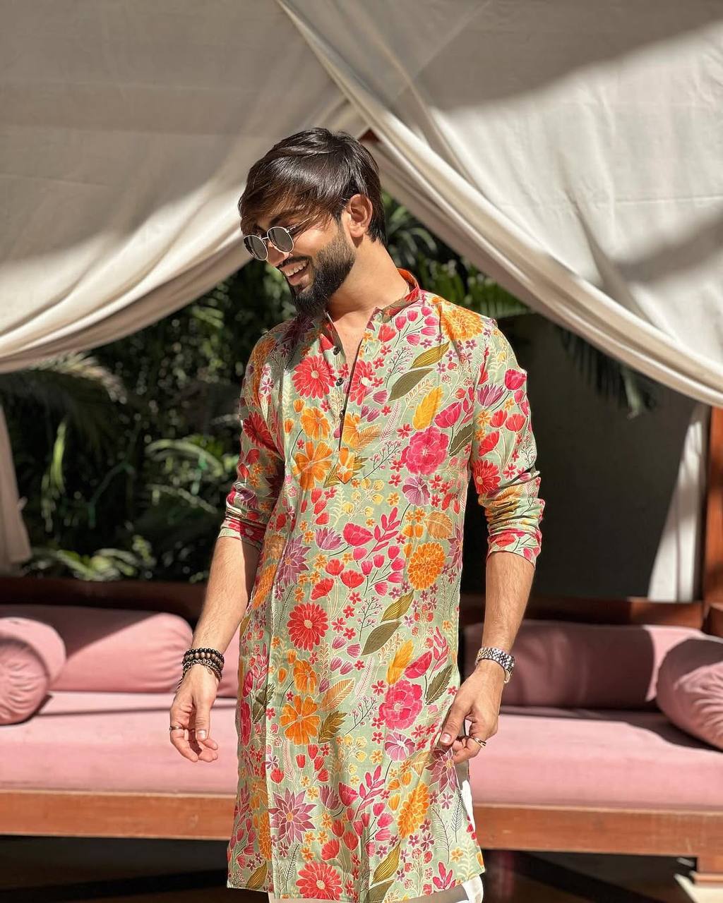MULTI FLOWER PRINTED KURTA PAJAMA SET FOR MEN'S