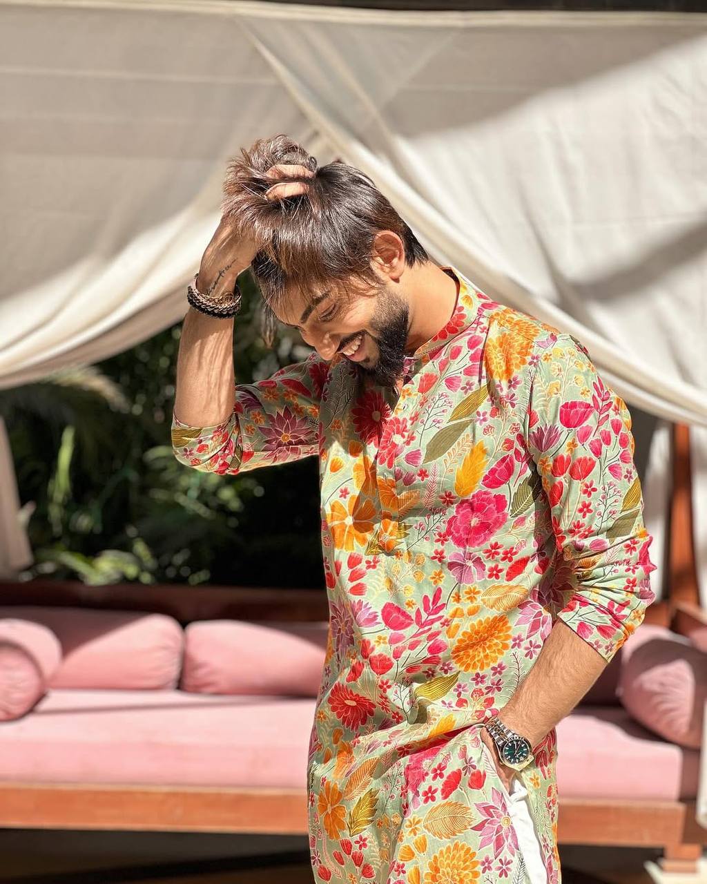 MULTI FLOWER PRINTED KURTA PAJAMA SET FOR MEN'S