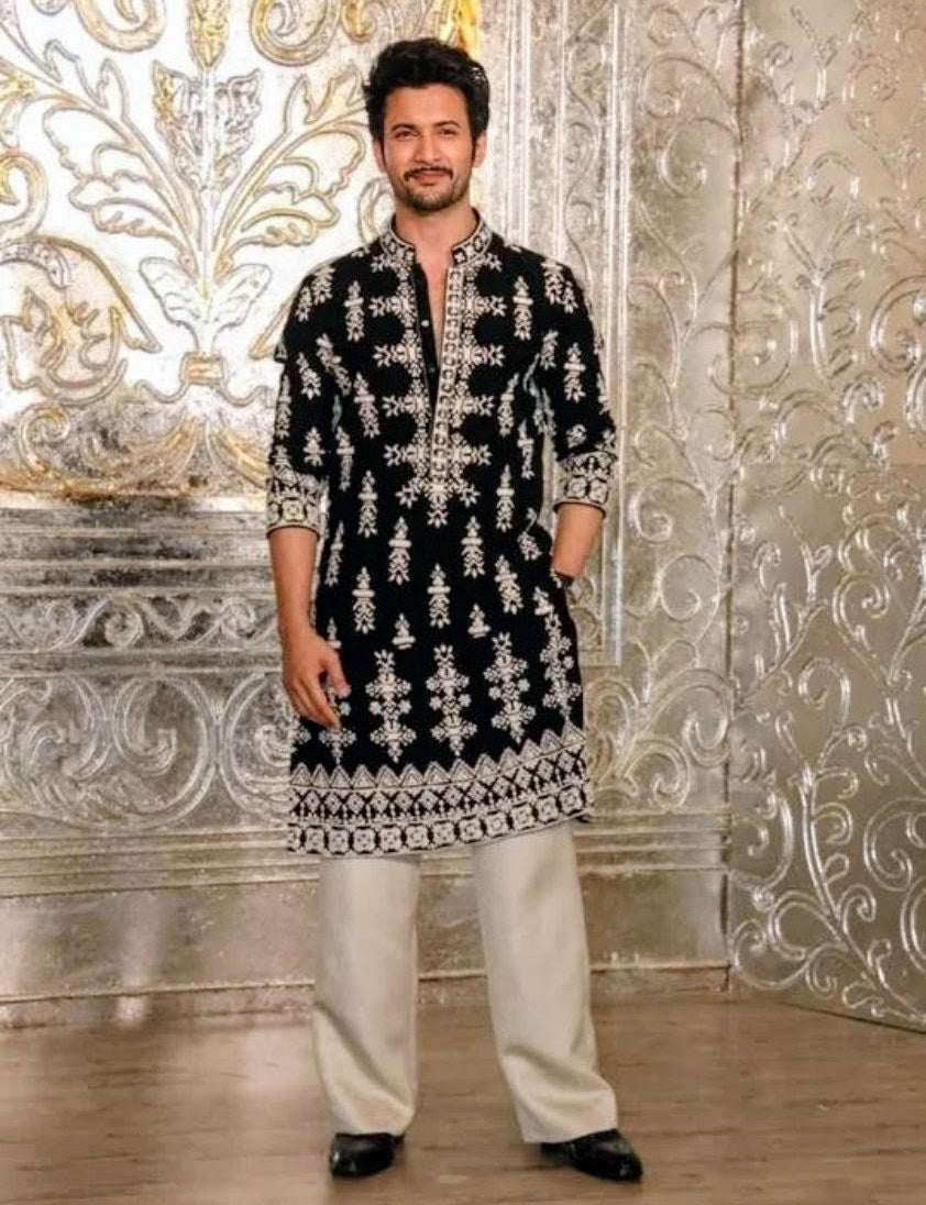 BLACK VELVAT KURTA With WHITE THERD  EMBROIDERY KURTA  PANT SET